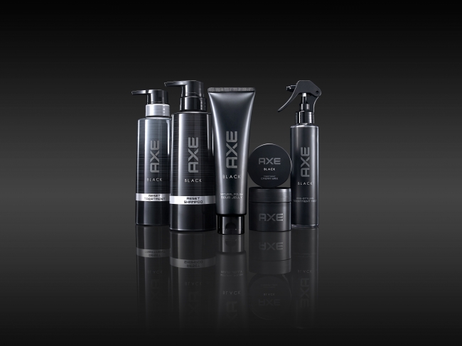 20代男性向けの大人っぽくさりげないスタイルをつくるトータル