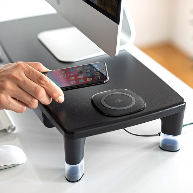 置くだけで充電可能な「Qi」を搭載した液晶モニター台を12月12日発売