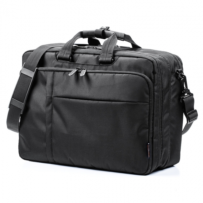 短期出張に最適な衣類収納スペースを搭載した3WAYビジネスバッグを6月