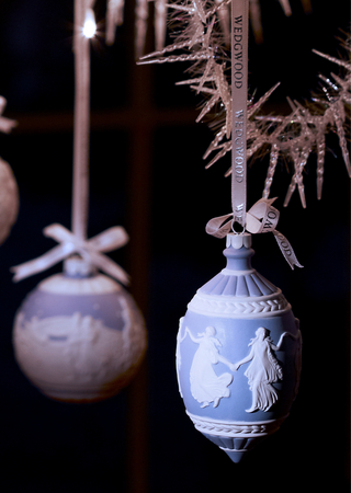 ウェッジウッドより、ホリデイ オーナメント新発売！ | フィスカース