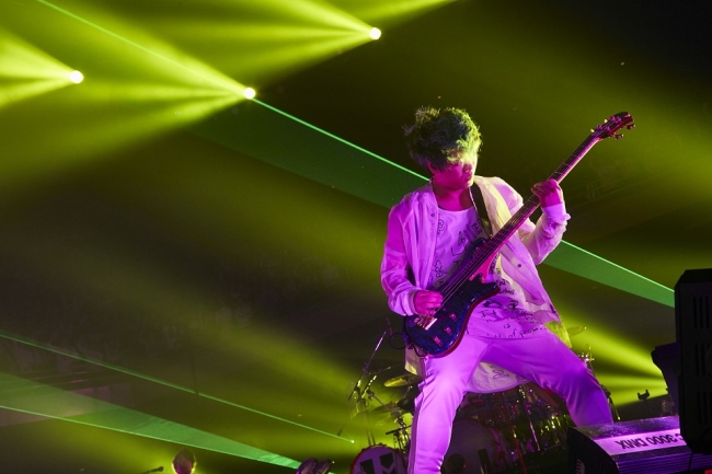 UVERworld、超スペシャルセットリストで挑んだ11年連続のクリスマス