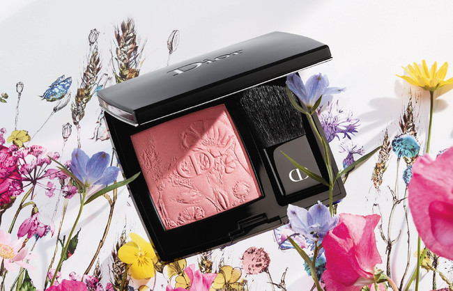 色鮮やかな幾千もの花々がフレッシュかつセンシュアルに香る、新ミス