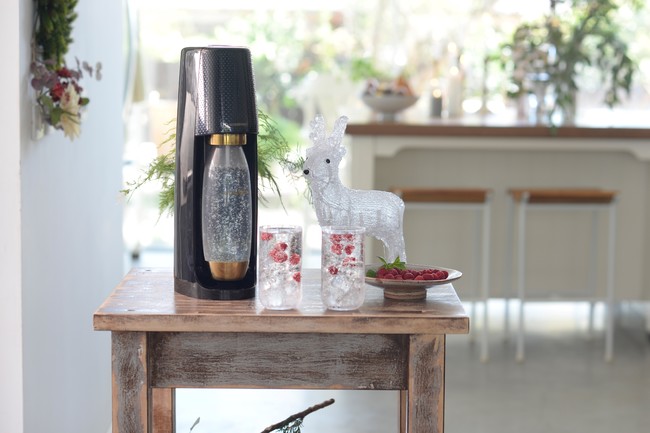 自宅で生炭酸を楽しめる炭酸ブランドソーダストリームがクリスマス限定