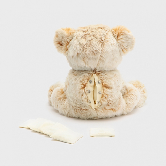 テディベアの名門、ドイツ「シュタイフ社」と国内最大級の結婚指輪