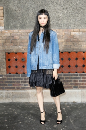 セレブ愛用のアイコンバッグ、ジバンシィ ホライゾン | LVMH