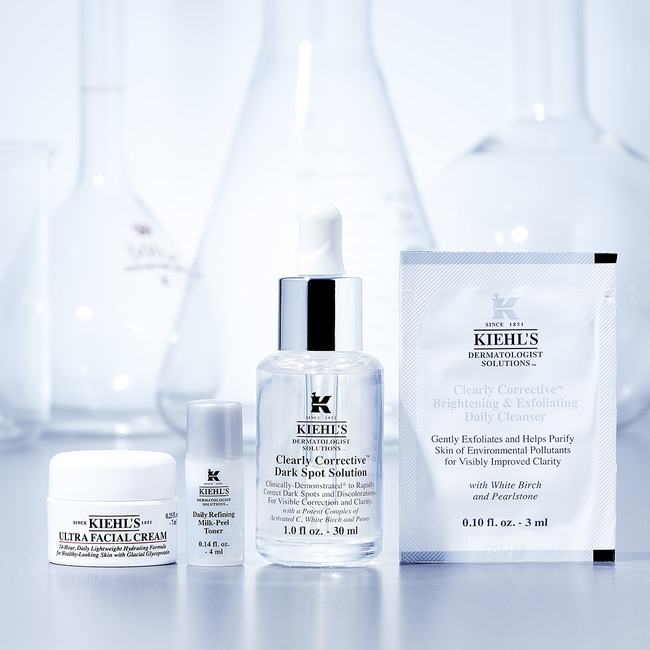 愛され続ける透明美容液の魅力を徹底解剖！“透明感×潤い ダブルの輝き