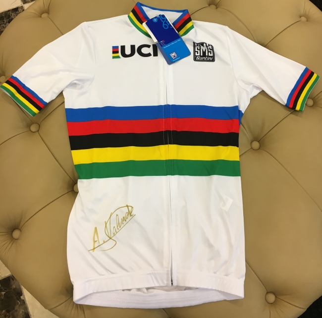 バルベルデ選手、ゲラント・トーマス選手、別府選手サイン入り2018