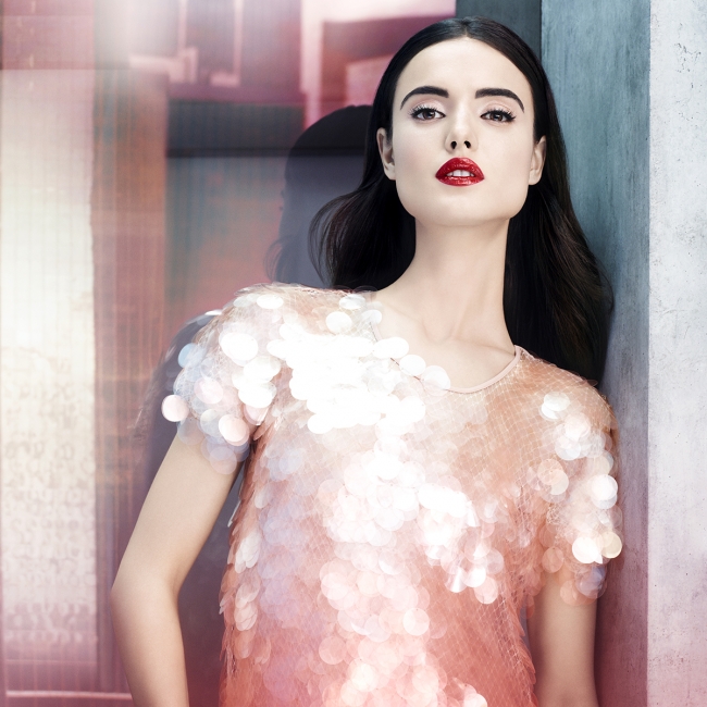 ジバンシイより、罪なほどのツヤめきで“禁断の唇”を叶えるリップグロス