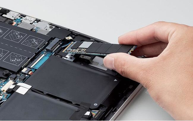 初心者でも簡単にパソコンのSSD交換ができる！交換に必要なソフトなど