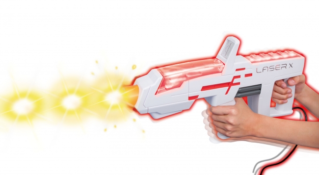 赤外線で本格的なサバゲー！飛距離約100mのレーザーブラスターが