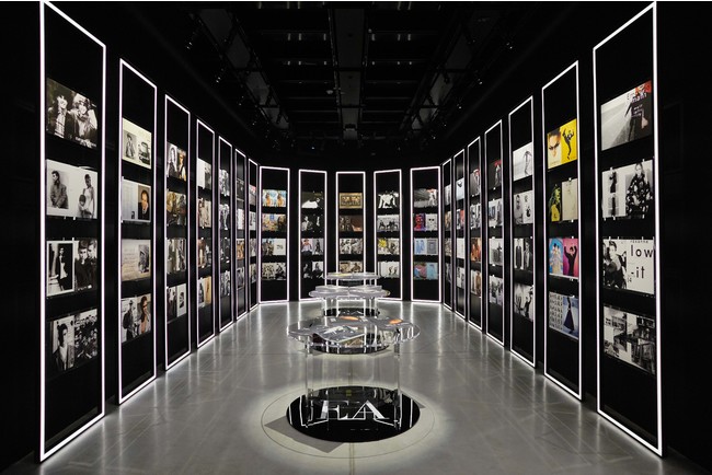 エンポリオ アルマーニ】ブランド誕生40周年記念「THE WAY WE ARE」展