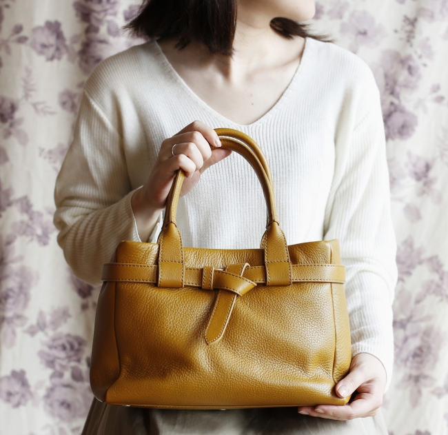 土屋鞄・レディース人気シリーズに、しっとりと秋を感じる新色が9月