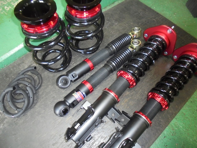 AGH30W ヴェルファイア ブリッツZZ-R車高調交換 四輪アライメント調整