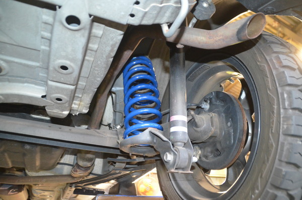 ウェイク LA700S リフトアップコイルに交換と四輪アライメント調整