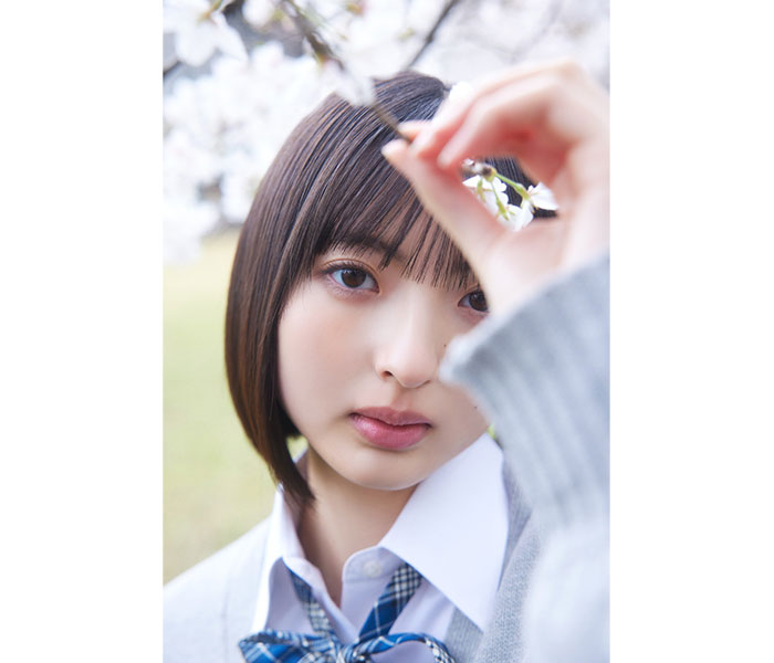櫻坂46 四期生の撮り下ろし写真&手書きプロフィールが公開！第四
