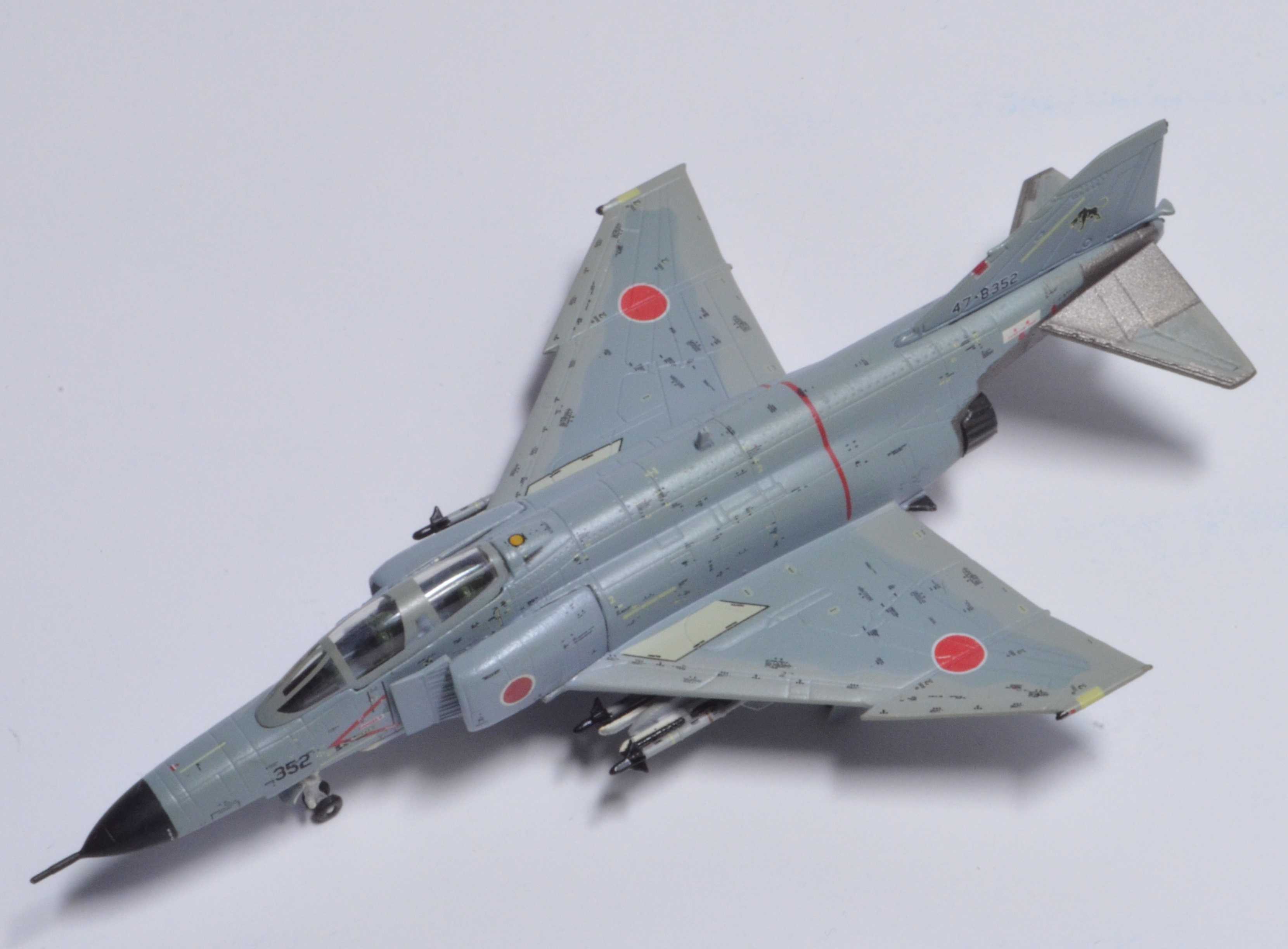 1/200金属製モデル 航空自衛隊 F-4EJ改 第8飛行隊 - 蒼空の昴SHOWCASE