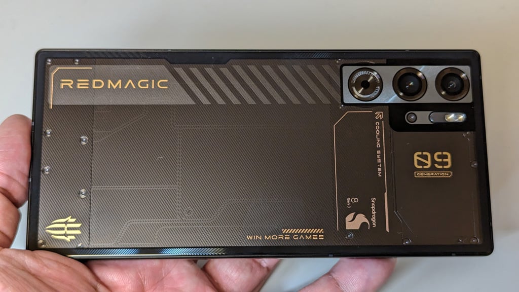 redmagic9pro_rev5.jpg