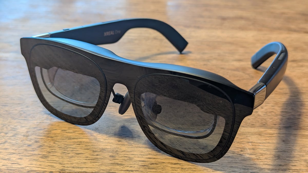 メガネ単体で空間に画面を固定できるARグラス「XREAL One」が発売
