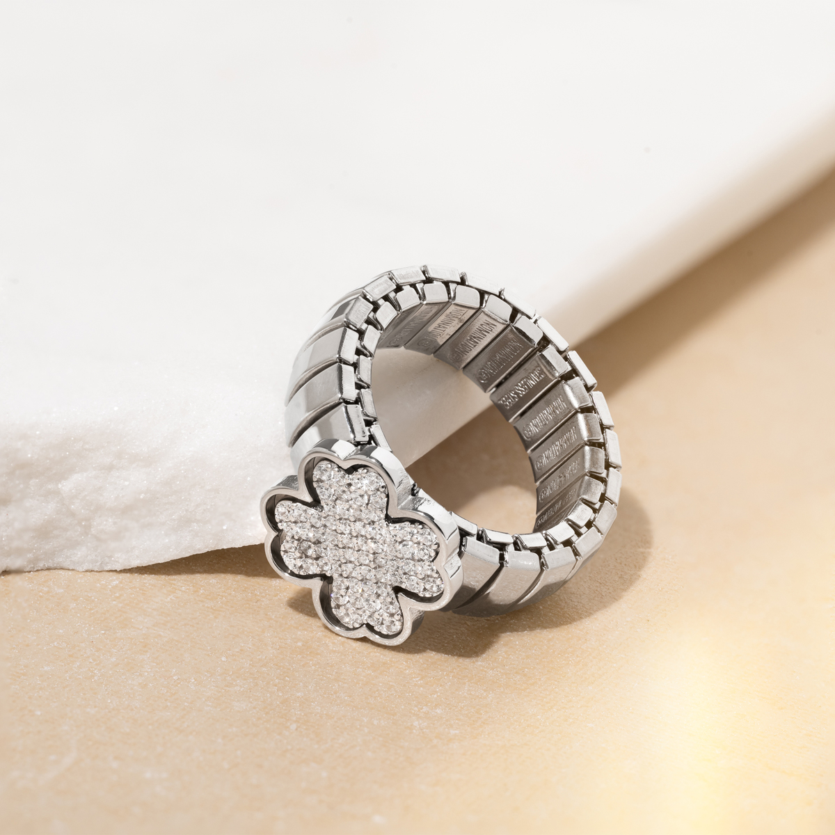 ステンレス クローバー ストレッチリング ノミネーションイタリー