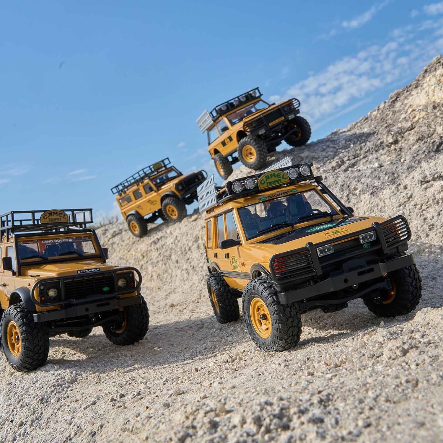 FMS 1:24 FCX24M ランドローバー ディフェンダーD110 キャメル