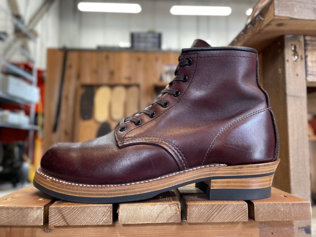 レッドウイング・ベックマンをビブラム269ソールでホワイツ仕様へ