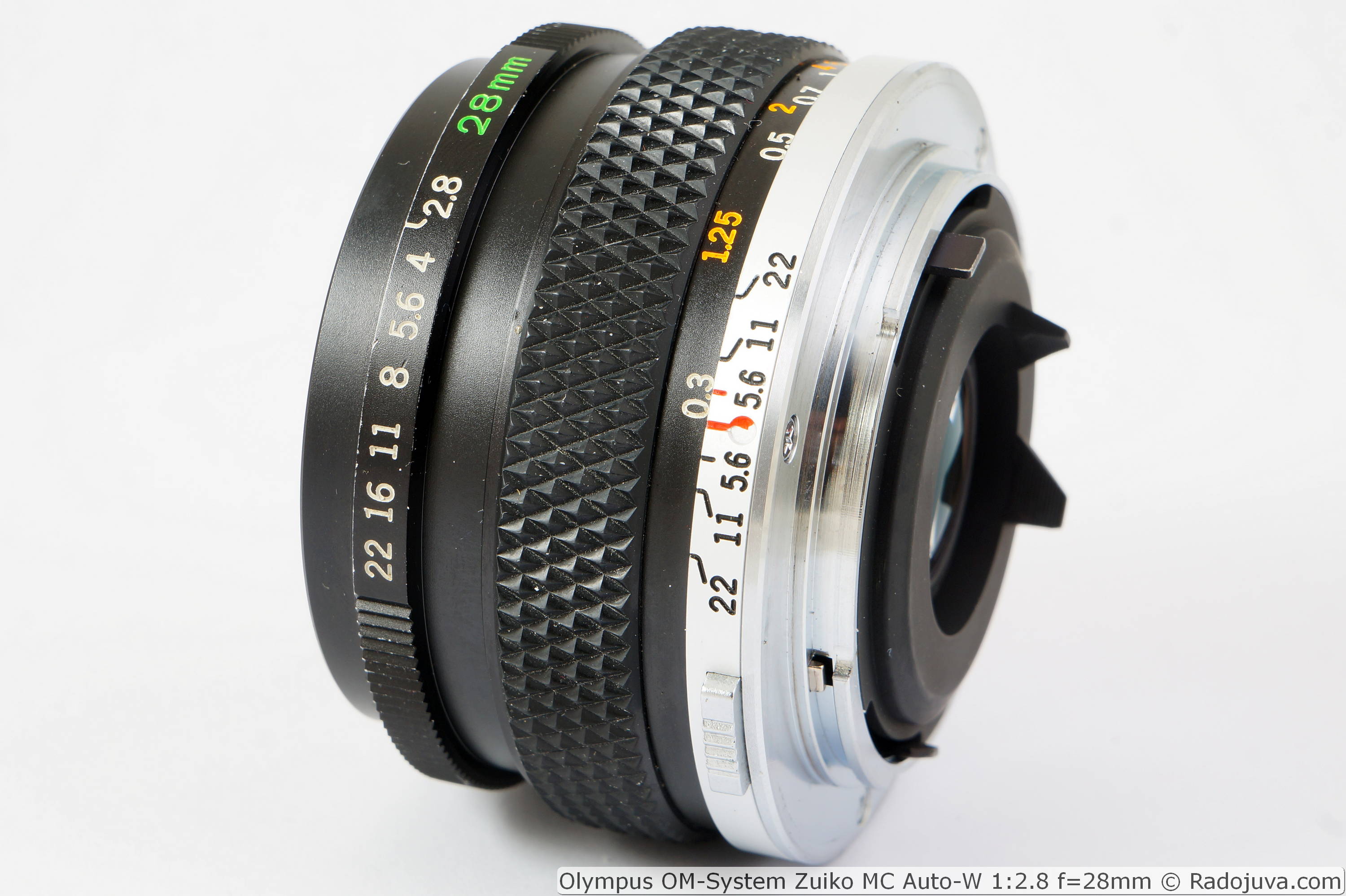 Review of Olympus OM-System Zuiko MC Auto-W 1:2.8 f=28mm | Happy