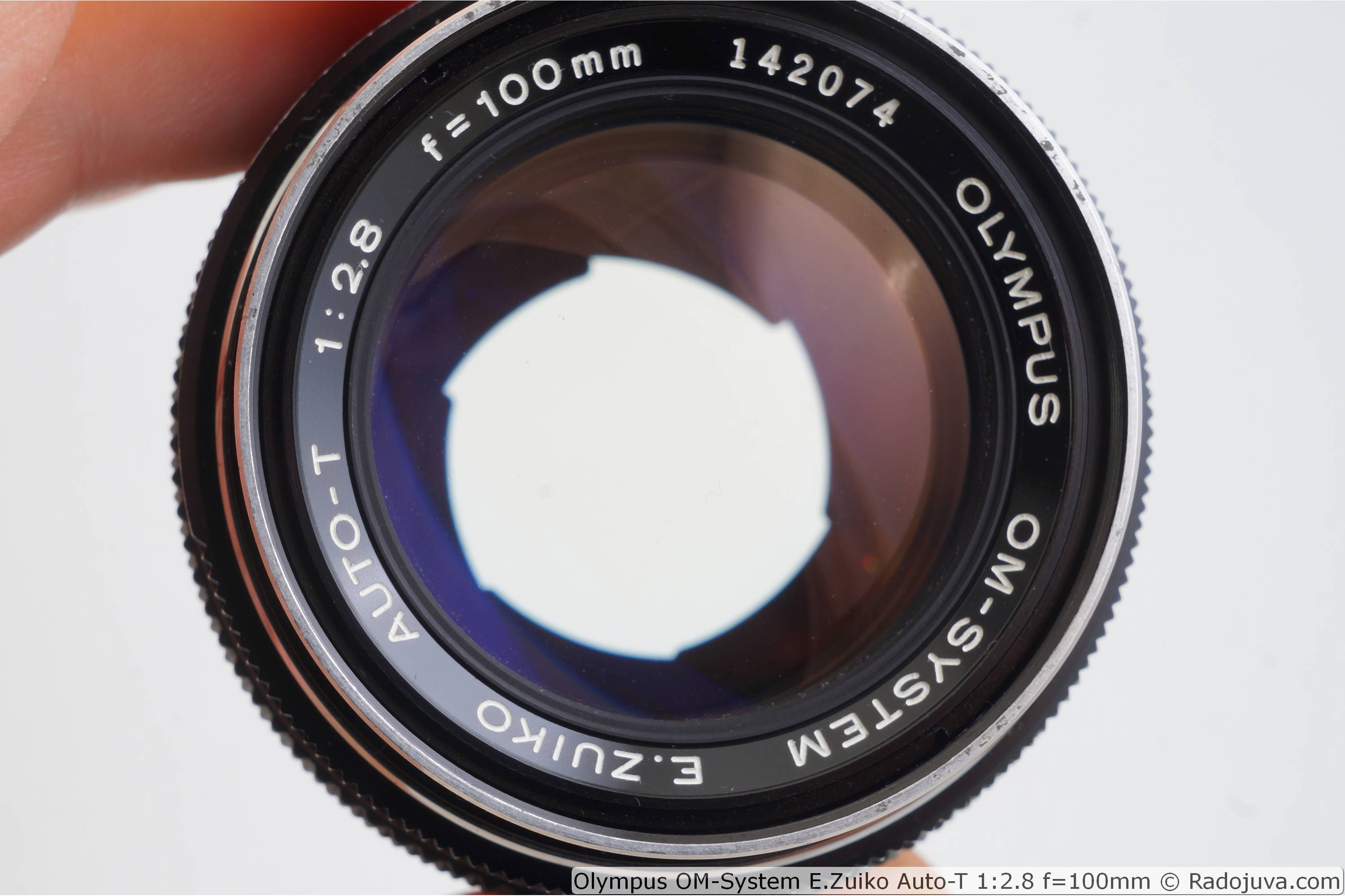 Review of Olympus OM-System E.Zuiko Auto-T 1:2.8 f=100mm | Happy