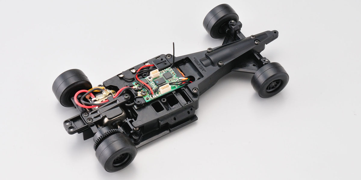 ミニッツフォーミュラ MF-015 フェラーリ F10 No.7 ボディシャシー