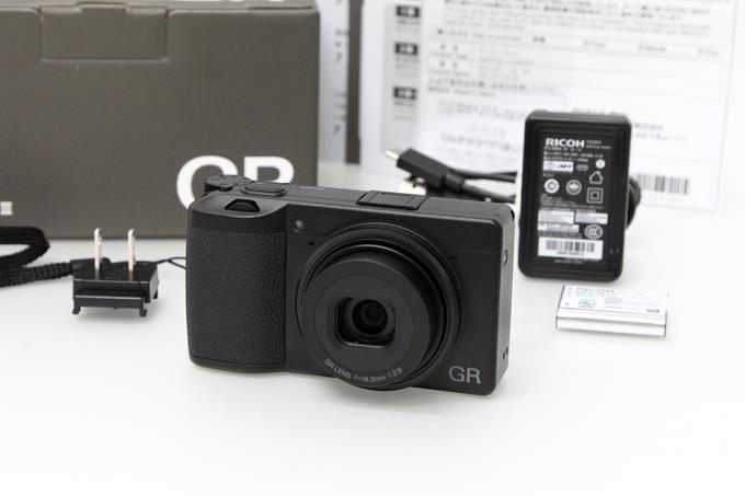 GR III シャッター回数50回以下 予備純正バッテリー付き K1385-2C4