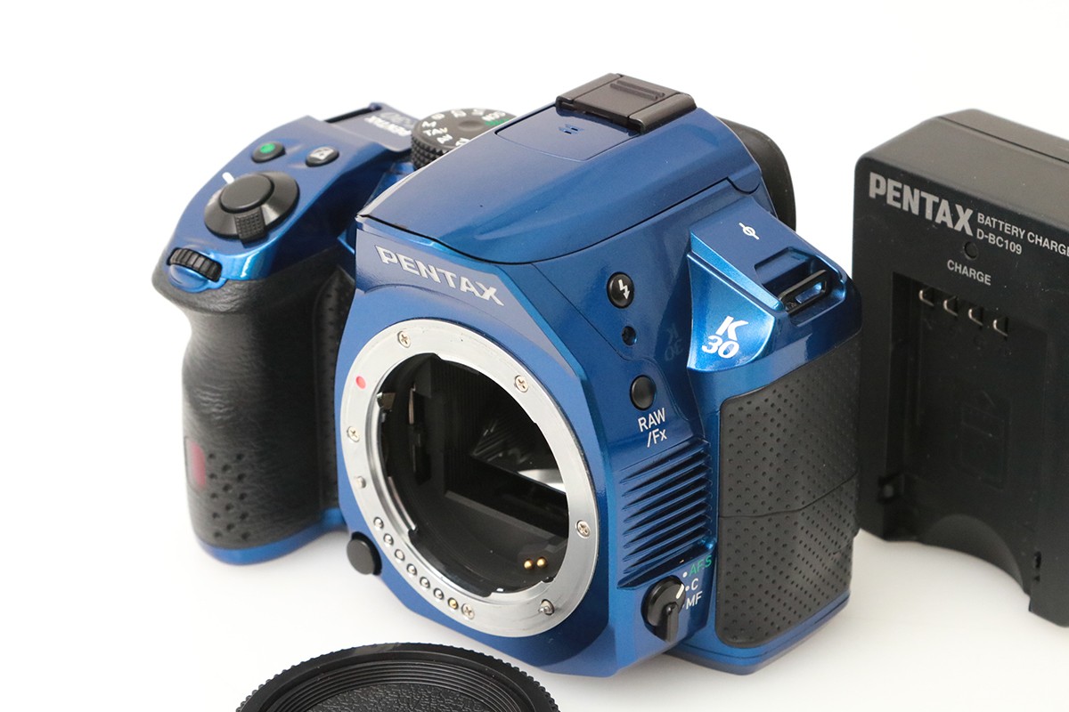 価格.com - ペンタックス PENTAX Q10 ズームレンズキット [ブラック