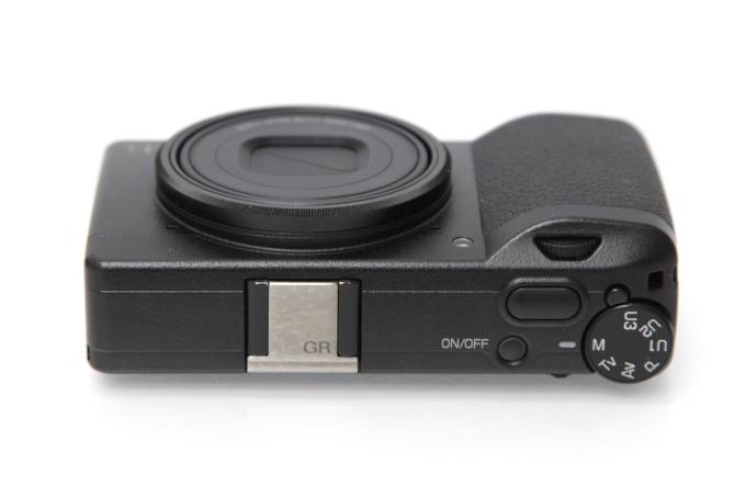 RICOH GR III カメラケース GC-9 付き M872-2E3 | リコー | コンパクト
