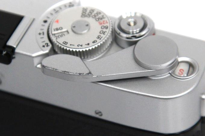 Zeiss Ikon ZM ボディ シルバー（メーター整備済） γA2293-2F2-Ω