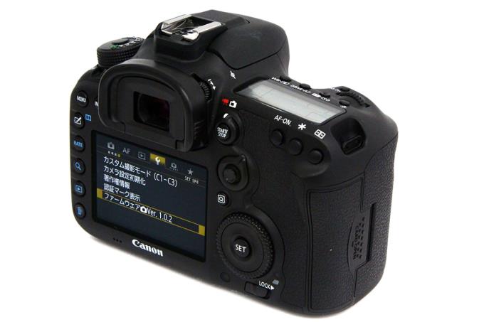 EOS 7D Mark II ボディ シャッター回数 約24100回以下 γA2786-2S1