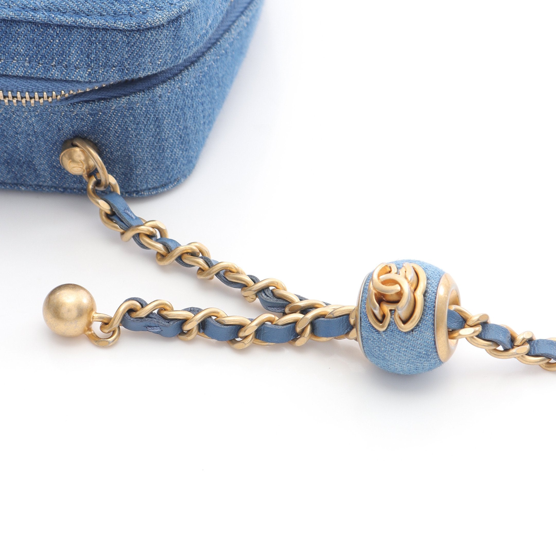 マトラッセ チェーンショルダーバッグ デニム ブルー ゴールド金具