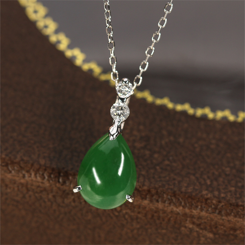 翡翠(ヒスイ) 2.1ct ダイヤモンド プラチナ ネックレス【品質保証書