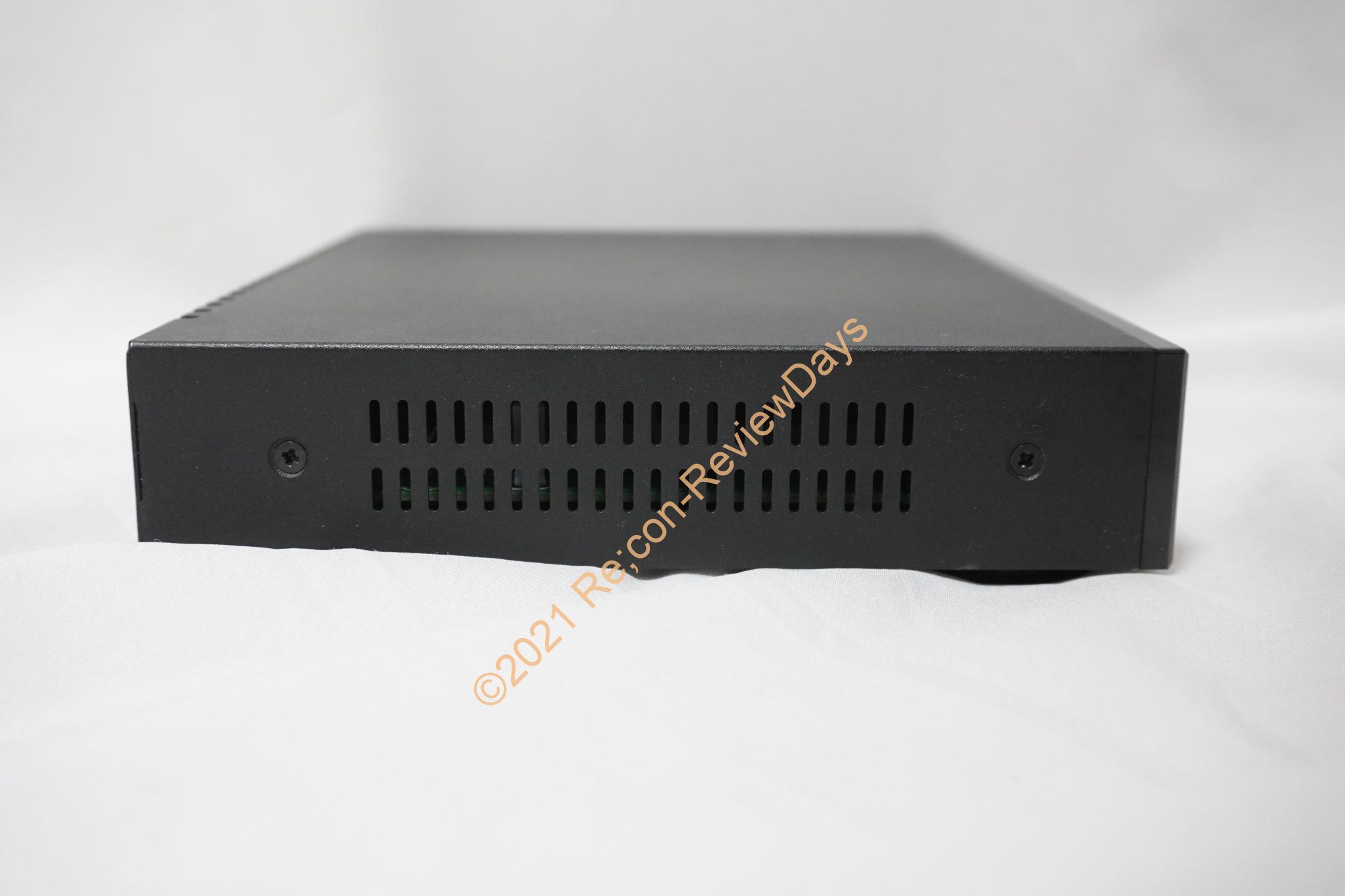 BUFFALO 10Gbps対応LANハブ「LXW-10G2/2G4」を分解してみました