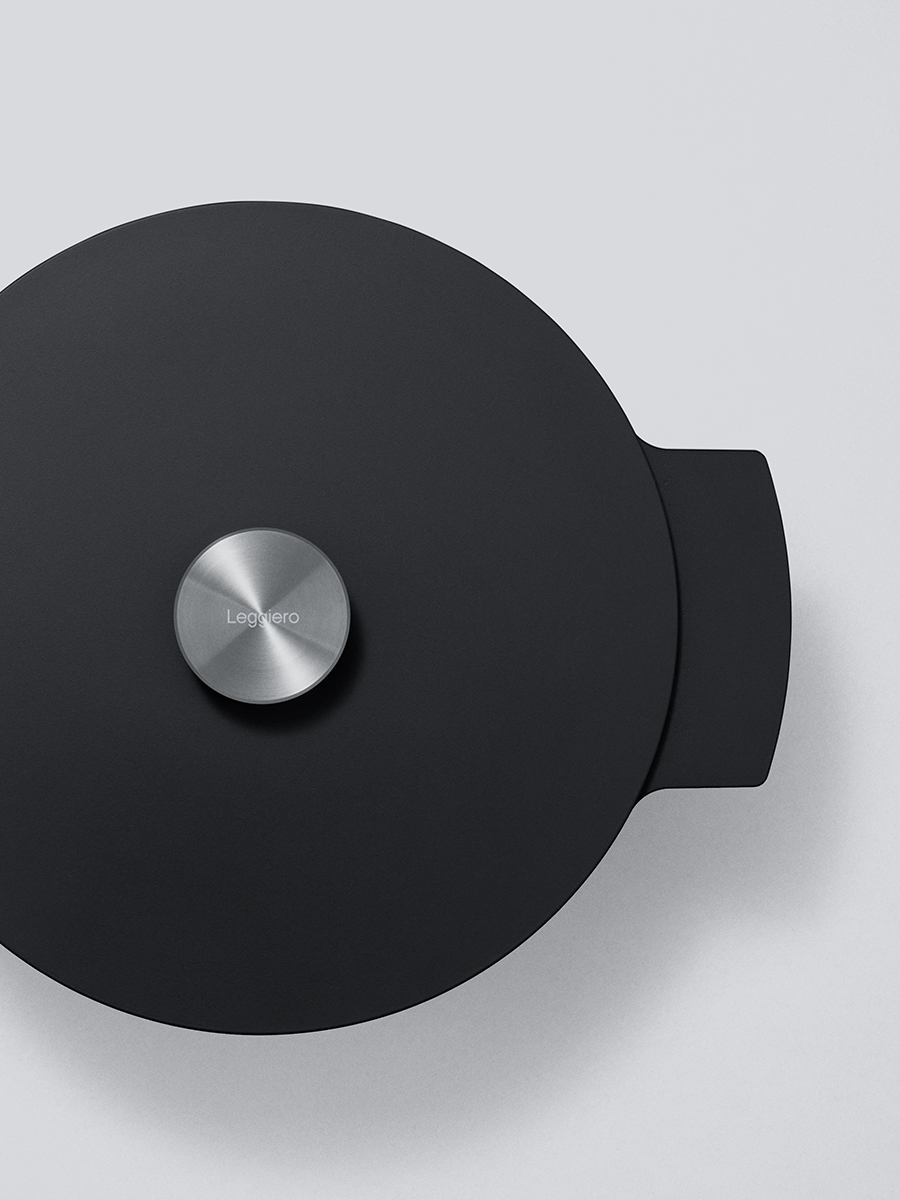 Black 22cm ｜ Lineup ｜ リンナイの無水調理鍋 Leggiero by Rinnai