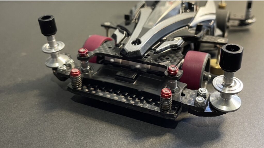 ミニ四駆】VZシャーシフロント周りのカスタム☆「段下げATスラダン」を