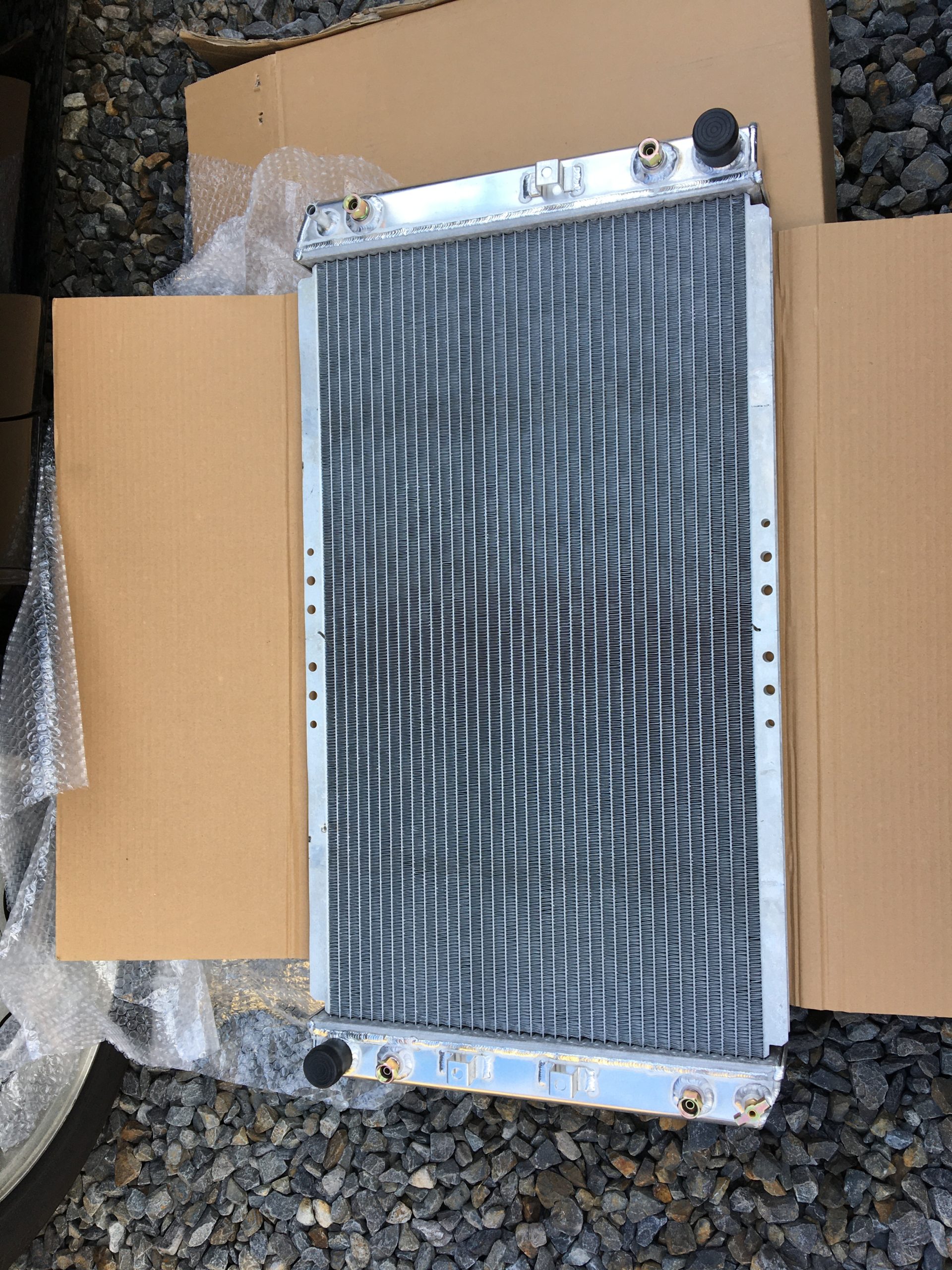 修理依頼】シボレーインパラ ラジエター交換 - 原付バイク廃車、5000円