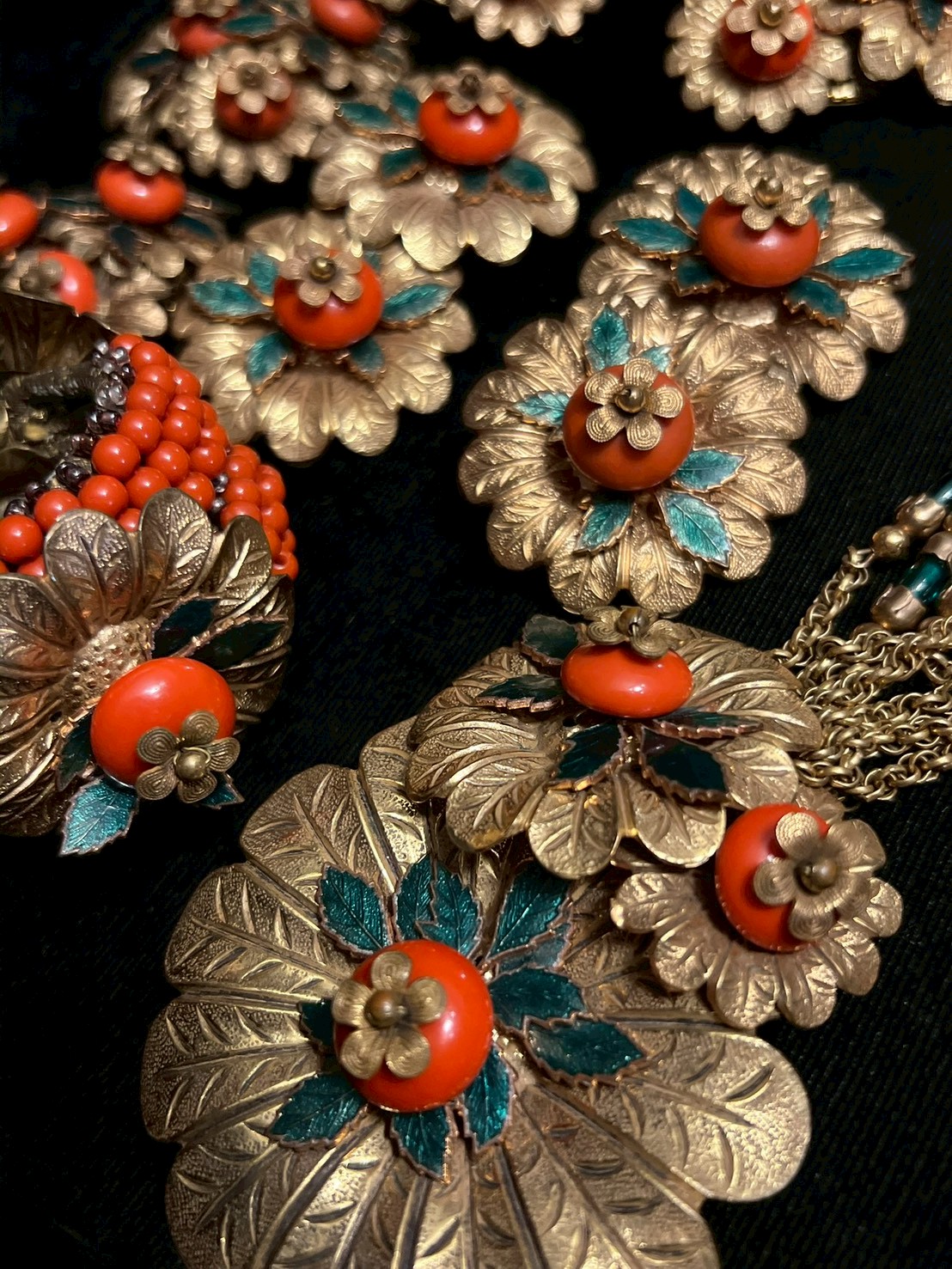 コスチュームジュエリーの女王」ミリアム・ハスケル（MIRIAM HASKELL