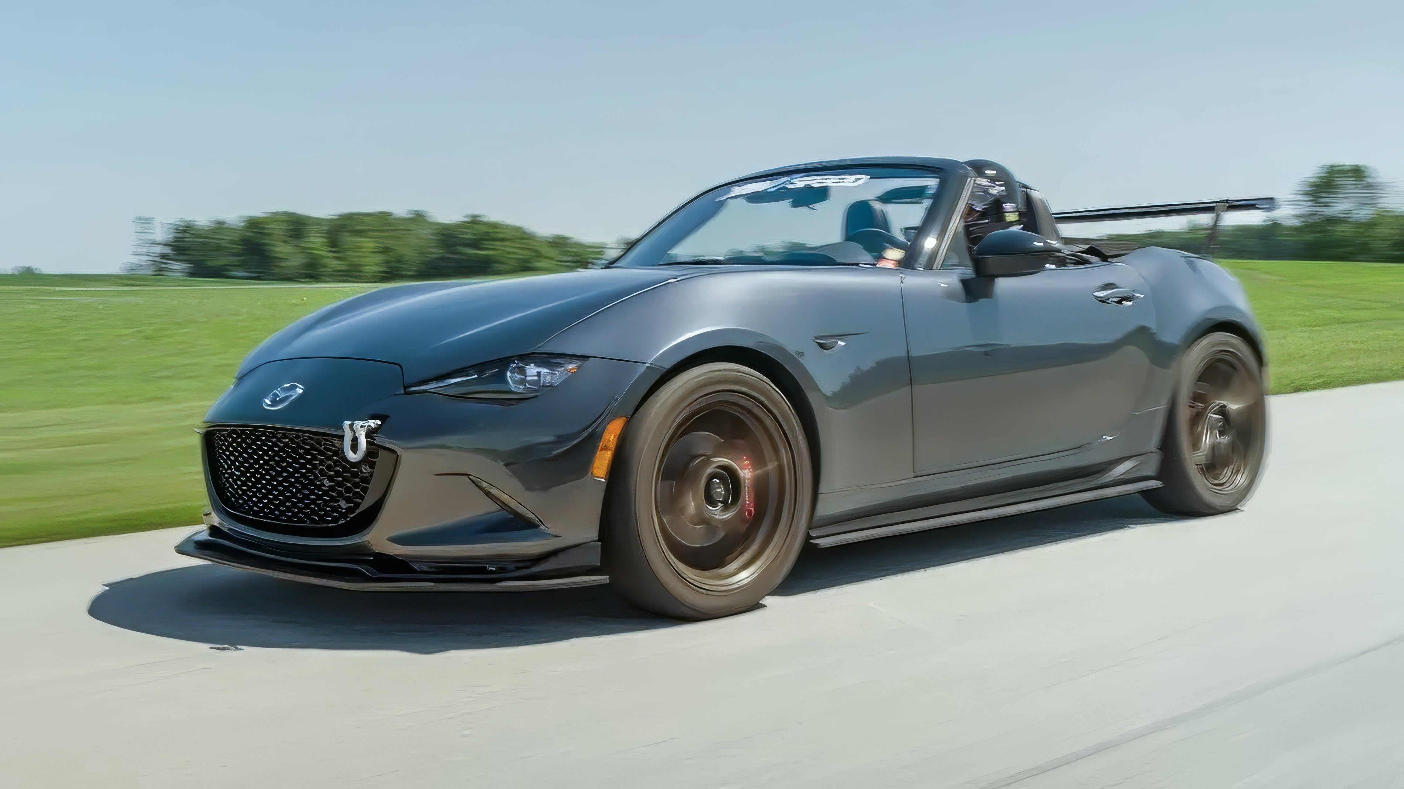 VERUS ENGINEERING(ヴェルスエンジニアリング)A0088A：MAZDA