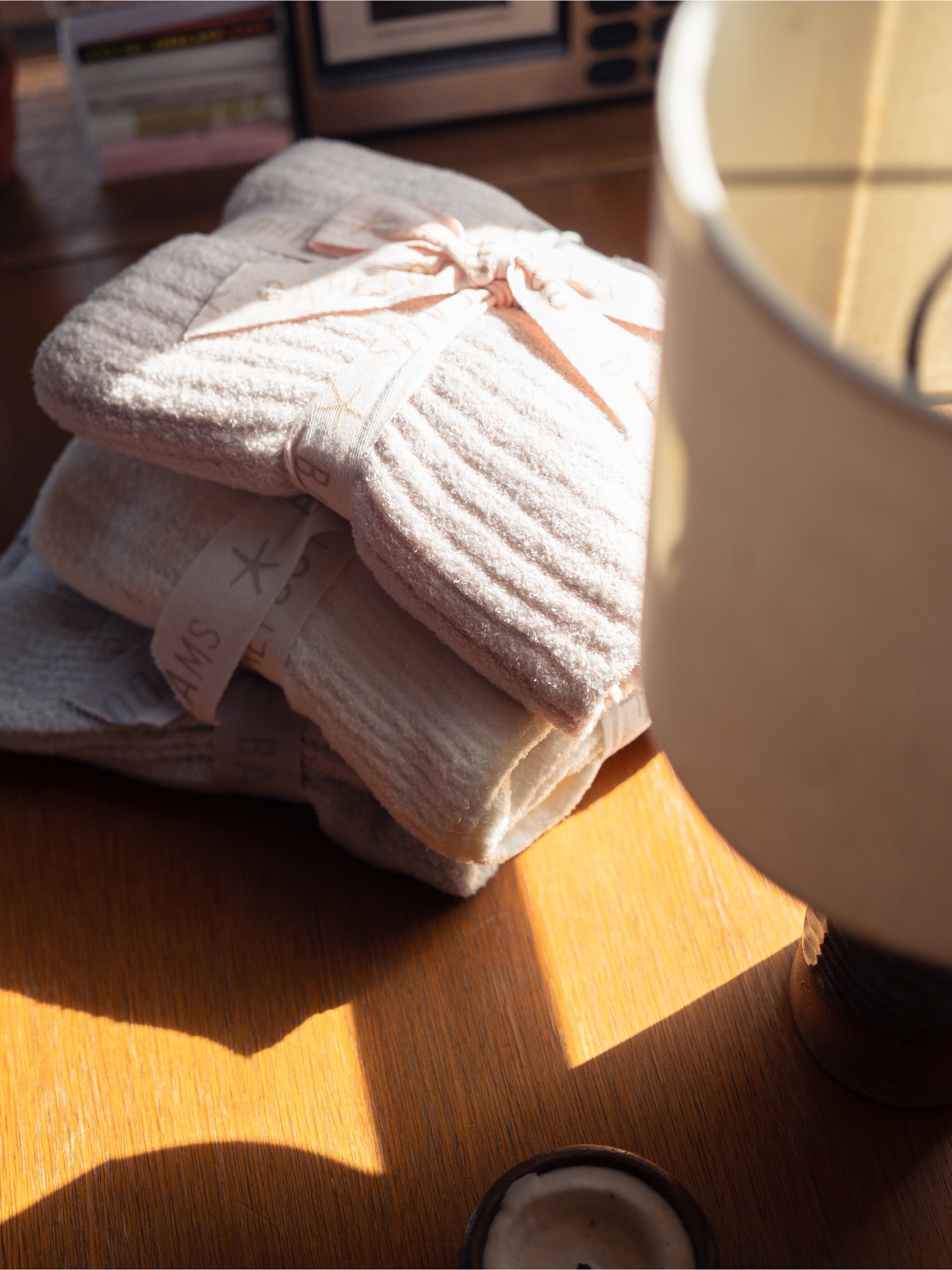 コージーシック ライトリブ ブランケット｜BAREFOOT DREAMS(ベアフット