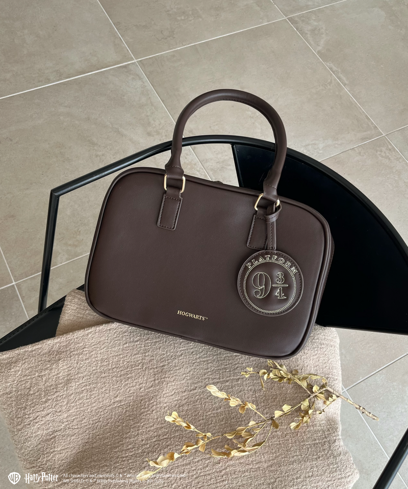 Harry Potterコラボ】 ホグワーツ特急 チャーム付きスクエアボストン