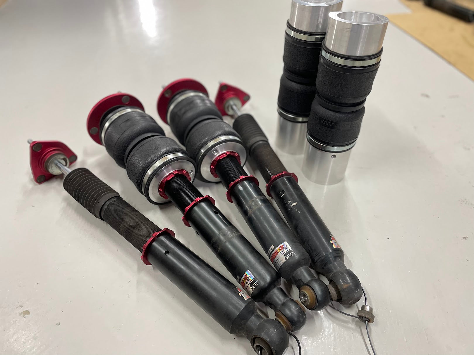 車高調エアサス化 エアバック DH120180 – ROAMAIR_JAPAN