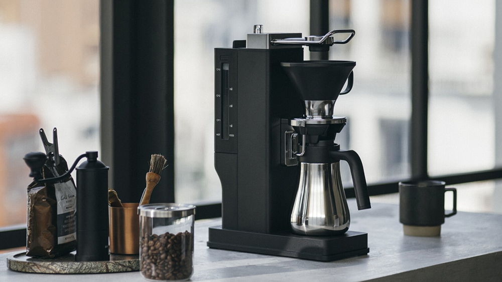 Balmuda's 'Brew' Coffee Maker Gives You Pro-Grade Drip Brew at Home