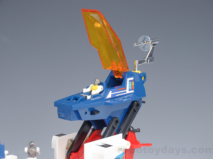 ダイアクロン スカイベース タカラ レビュー | RoboToyDays