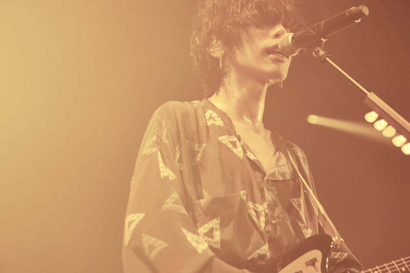 完全レポ】米津玄師、誠実な愛をもって貴方に接近する「はうる」ツアー