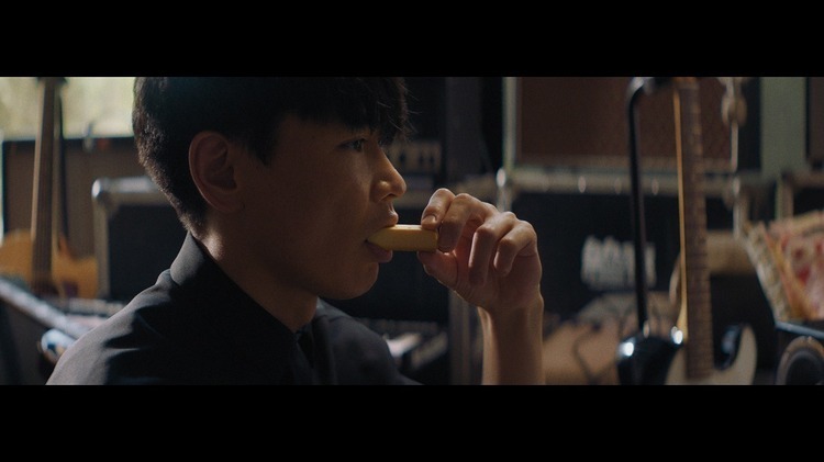 サカナクション・山口一郎出演の「カロリーメイト」新CMロング