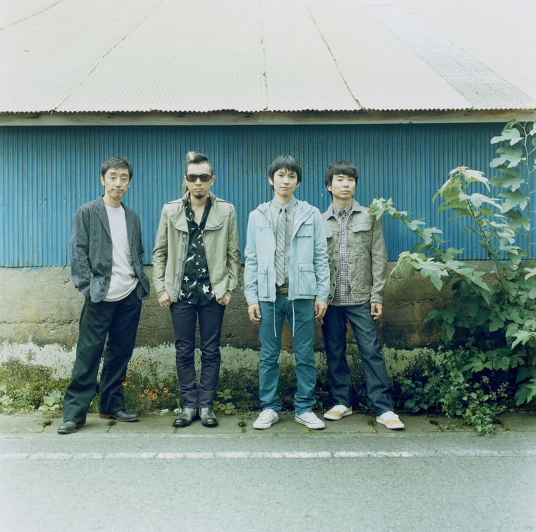 スピッツ、ライブDVDの詳細を公開 (2009/10/05) 邦楽ニュース｜音楽