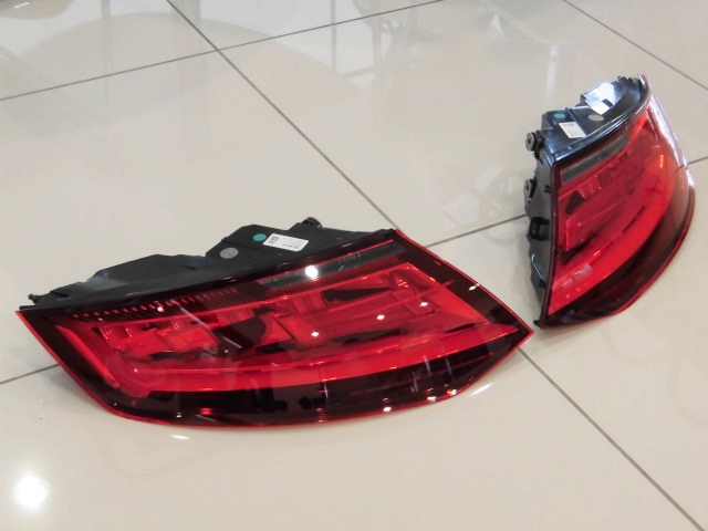 アウディ AUDI TTS 8S/FV クーペ AUDI純正OLEDテールレンズ＆KW Ver3
